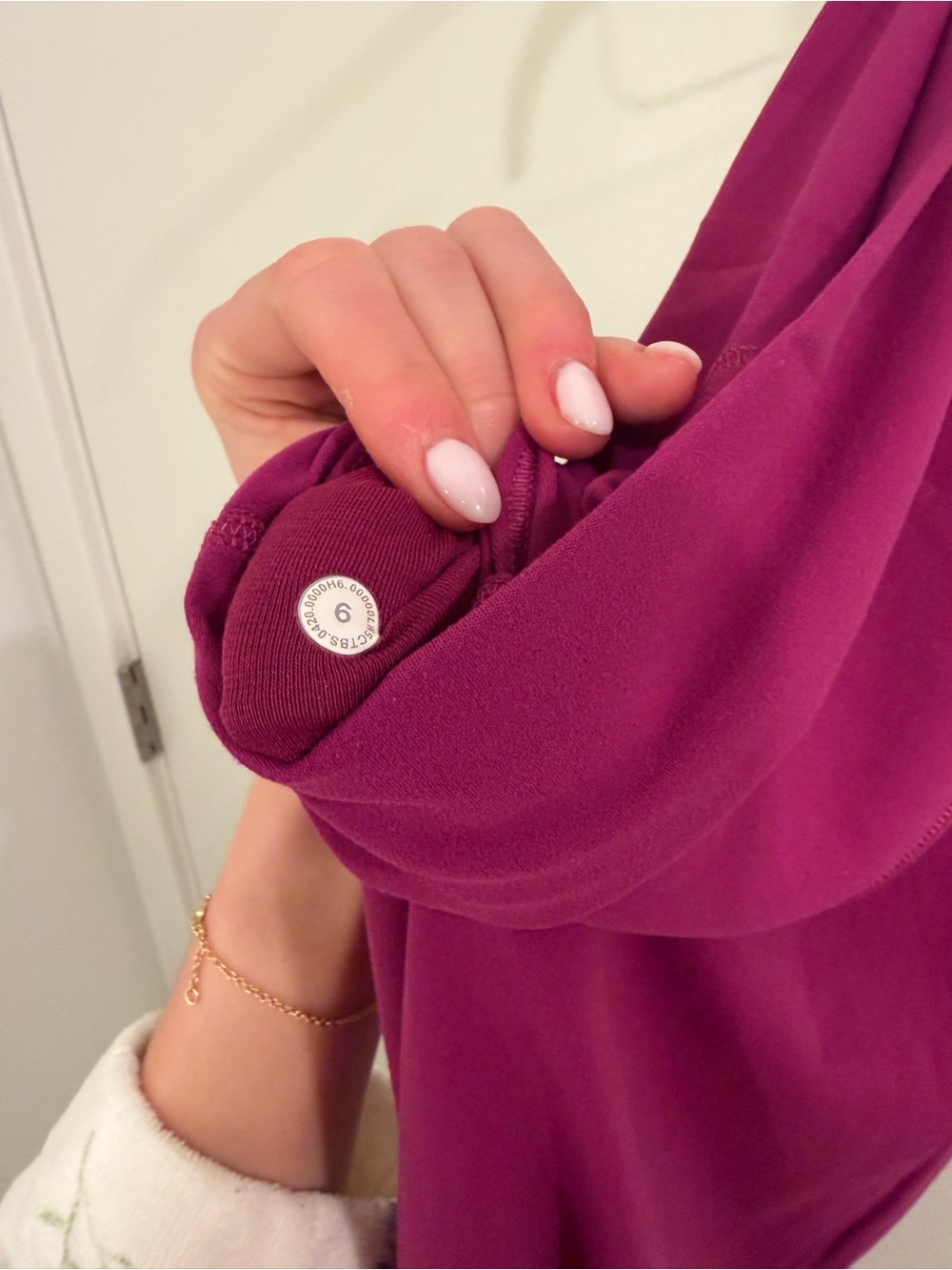 Lululemon Magenta High Rise Crop Leggings Size 6 - Picture 3 of 3